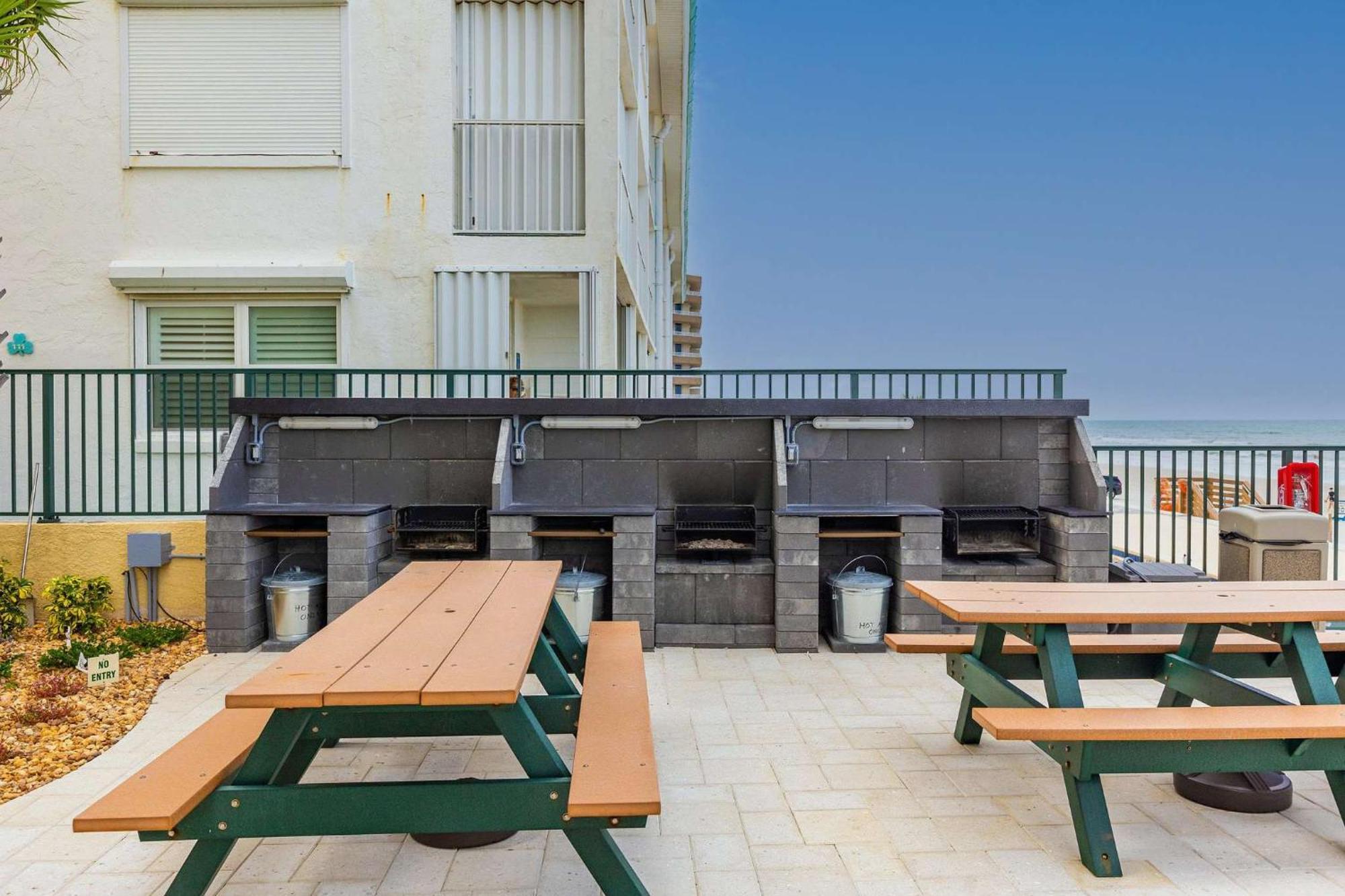 Ocean Views From Your Private Balcony! Sunglow Resort 606 By Brightwild Daytona Beach Shores Esterno foto